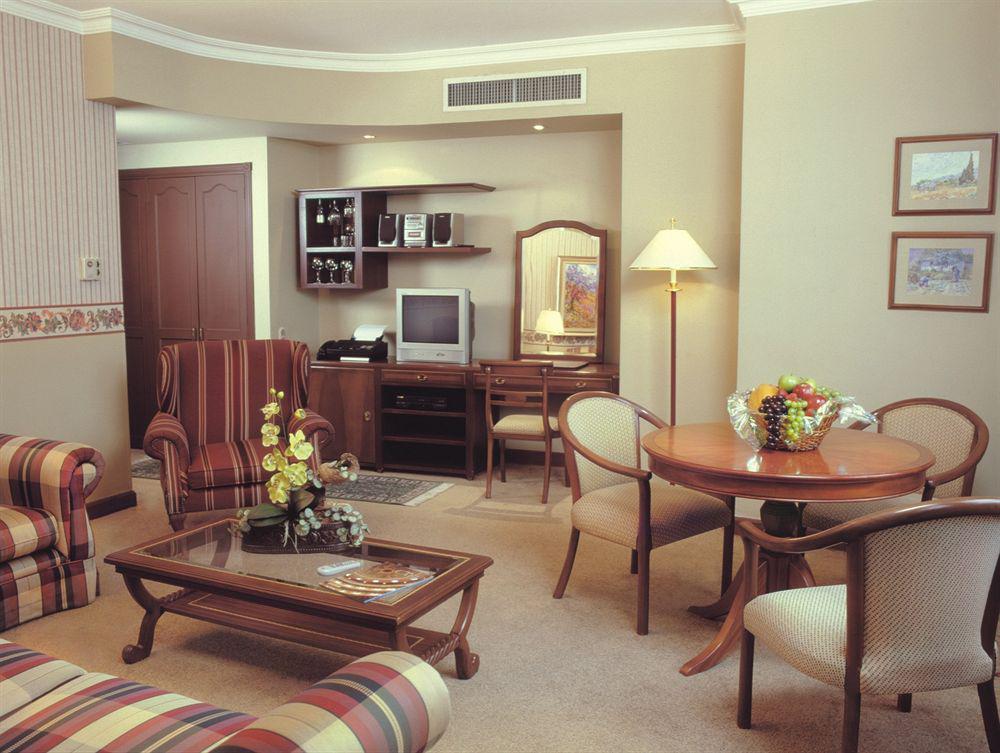 Hotel Dann Carlton カリ 部屋 写真